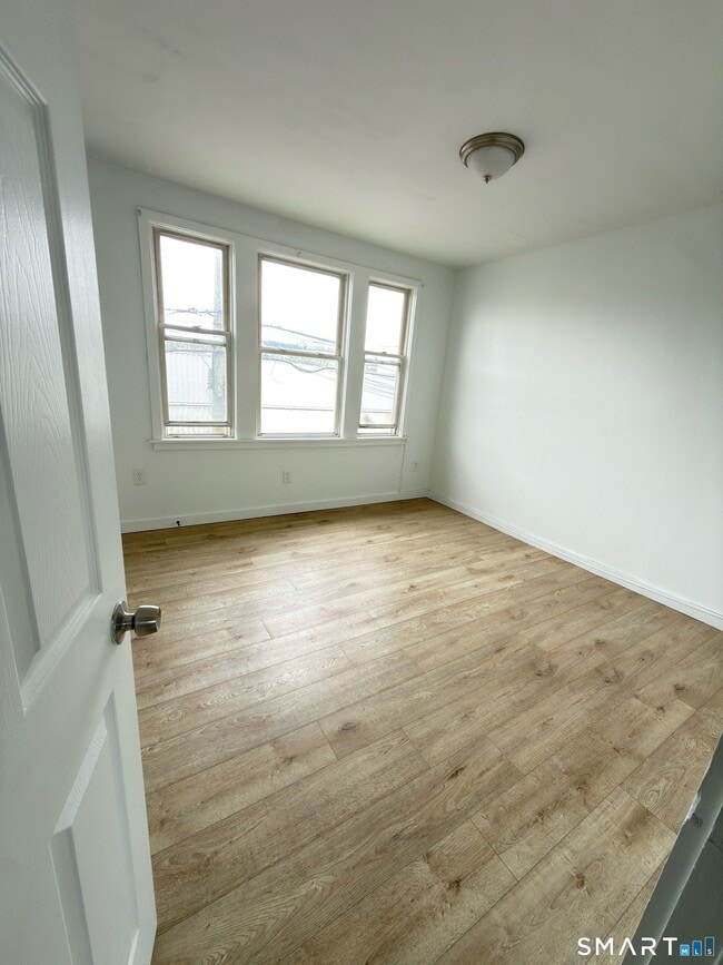 Photo - 10 Beatrice St Unit 2