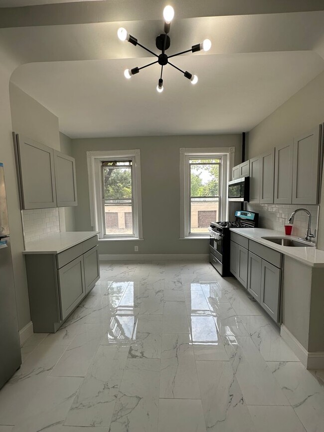 Photo - Grove St Apartments