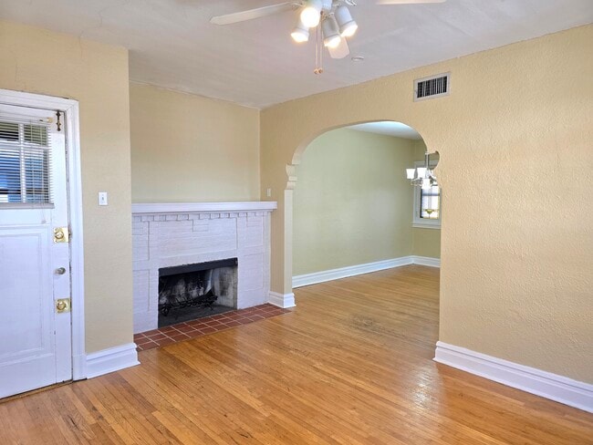 Photo - 7212 Forsyth Blvd Unit 1W