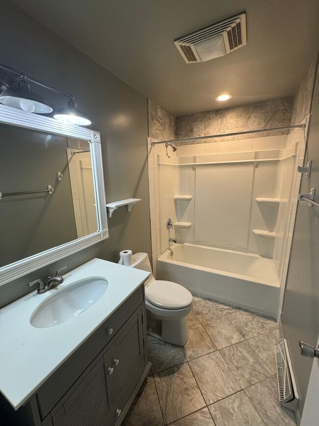 Photo - Blarney Stone Unit 2570