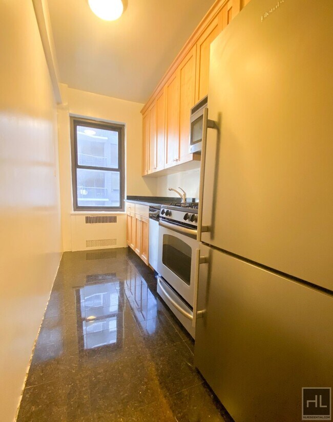 Photo - EAST 56 STREET Unit 10J