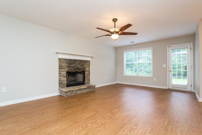 Photo - 4061 Edenbrooke Cir SW