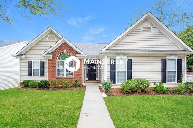 Building Photo - 3 Bedroom Pet-Friendly Home in HUNTERSVILL...