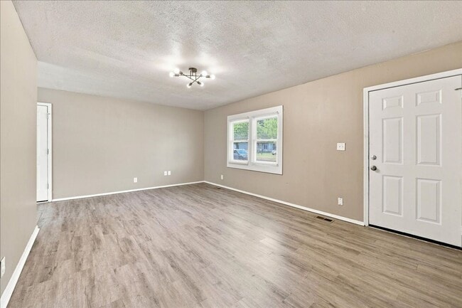 Photo - 3743 Breen Dr