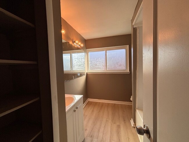 Photo - 20221 Tireman Ave