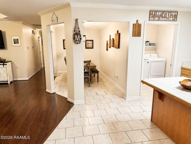 740 S Belle Cir