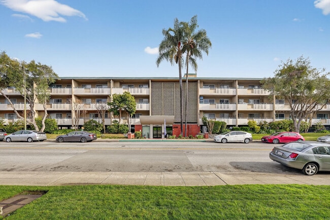 2680 Fayette Drive, vista a la montaña