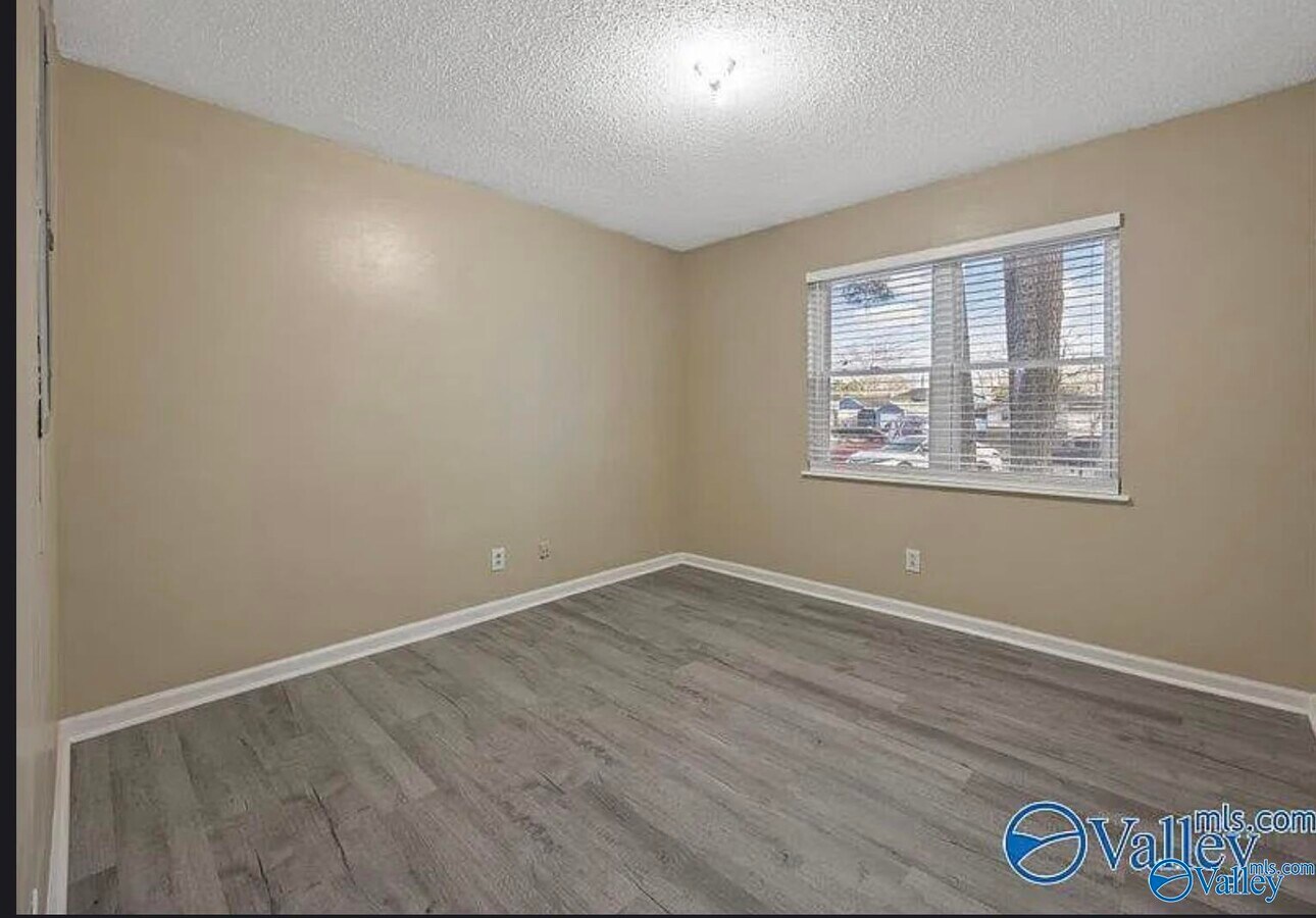 Photo - 3504 Penny St SW Unit B