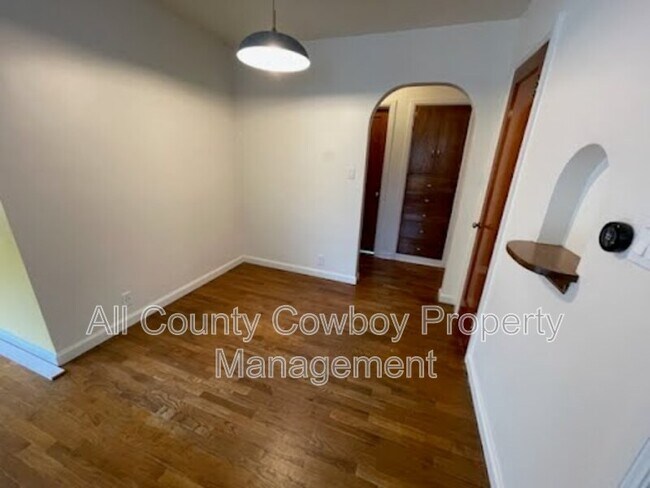 Photo - 260 N 7th St Unit Apt 1