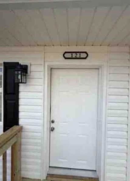 Building Photo - North Helen Unit 121