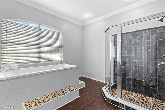 Photo - 1049 NW 38th Pl