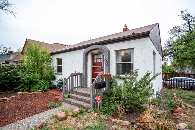 Photo - Adorable Ranch in Downtown Colorado Springs!
