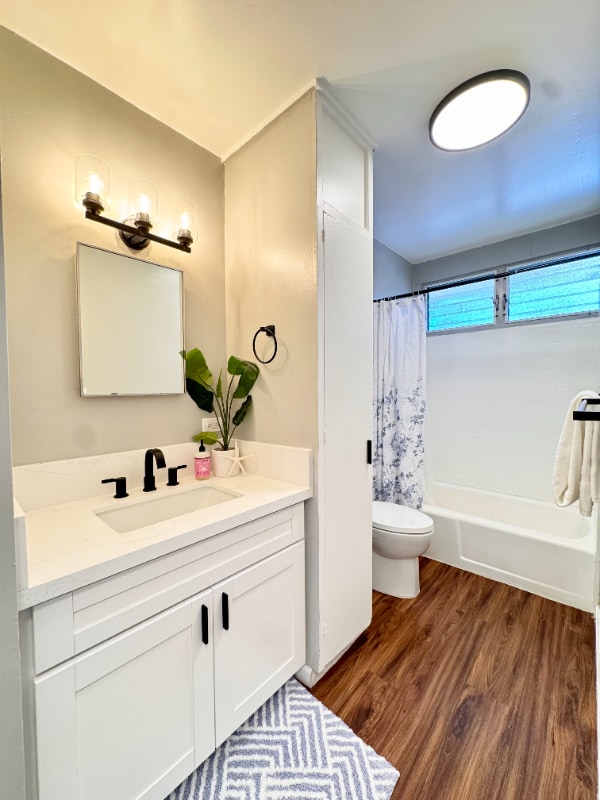 Photo - 722 University Ave