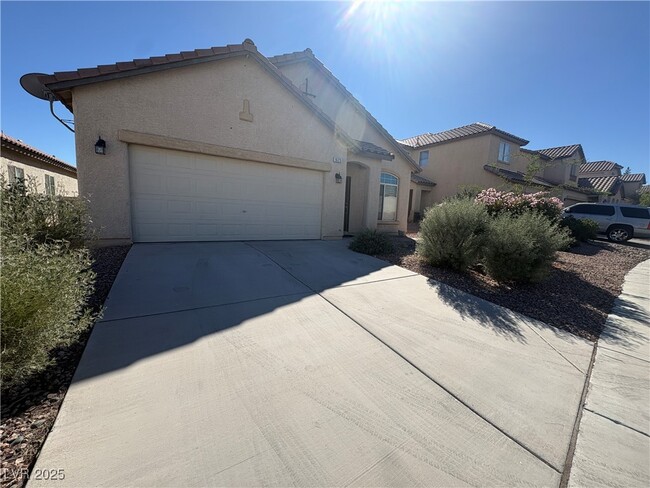 Building Photo - 1625 Sandglass Ave