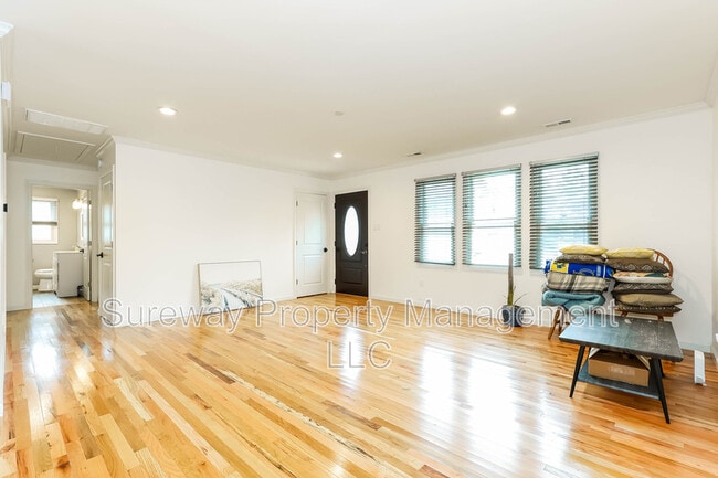 Photo - 256 Coolidge Ave