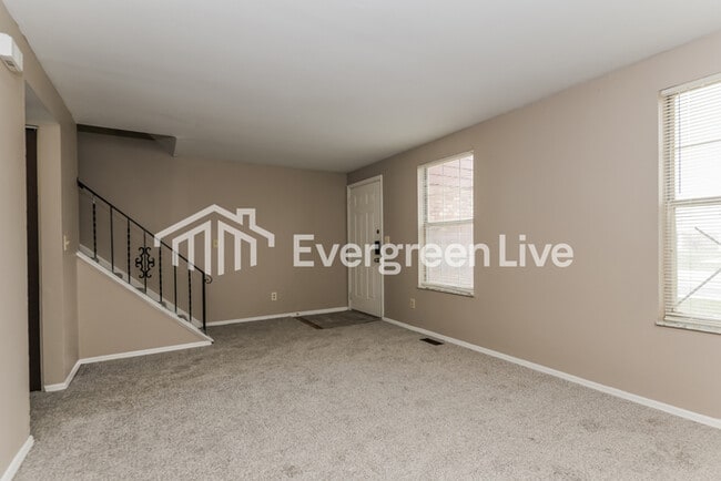 Photo - 8195 Mt Carmel St