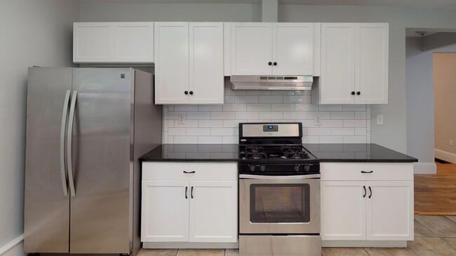 Photo - 110 Greenbrier St