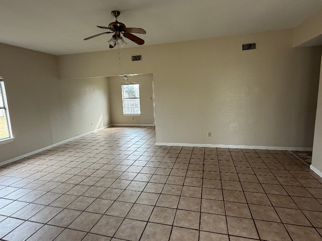 Photo - 531 Woodland Dr