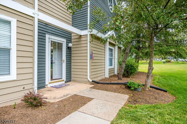 Photo - 131 Bonney Ct