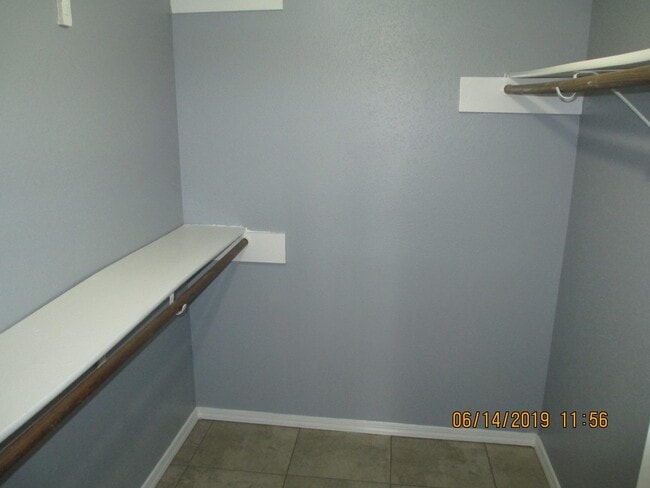 Building Photo - 7400 Bellerive Dr Unit 310 Rental
