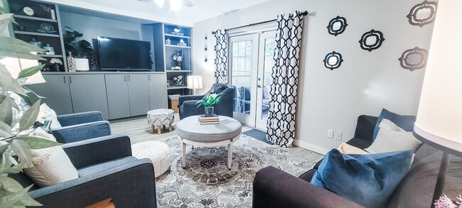 Photo - 3208 W De Leon St Townhome