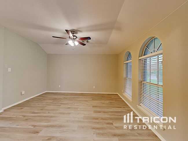 Photo - 626 Chapman Dr