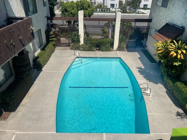 Woodman Apartments