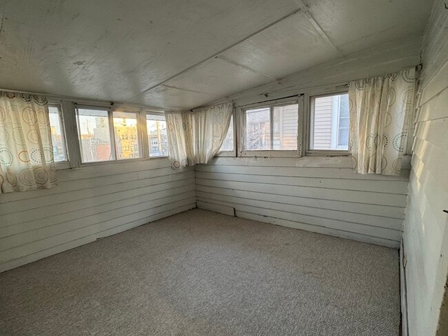 Photo - 222 N Dubuque St