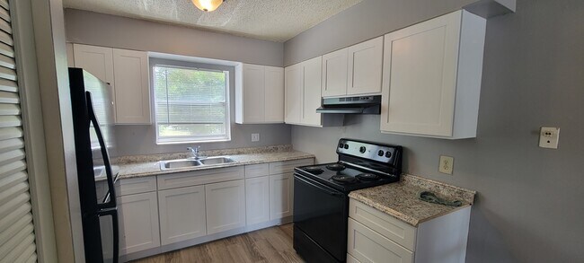 Photo - White Lake Apartments