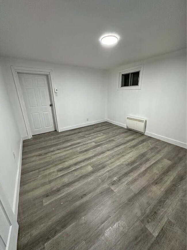 Photo - 9163 Bd Saint-Michel Unit 9163A