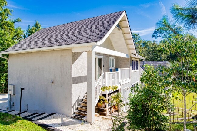 Photo - 9988 Hillview Dr