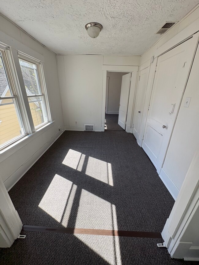 Photo - 522 W Allen St Unit 522 West Allen,  3