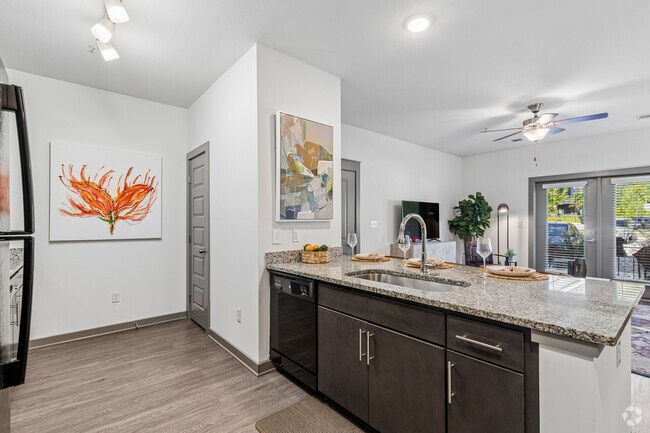 Summit - 1BR, 1BA - 768SF - Kitchen