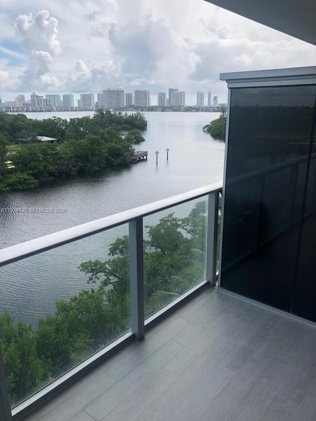 Photo - 16385 Biscayne Blvd Unit 502