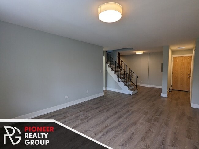 454 W Barry Ave Unit 502