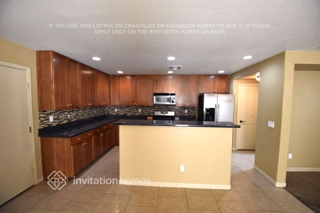 Photo - 5832 E Holmes Ave