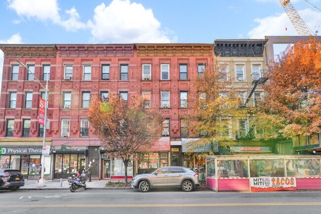 Building Photo - 140 5th Ave Unit 4R