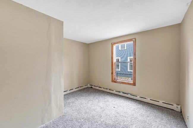 Photo - 105 N Metonga Ave