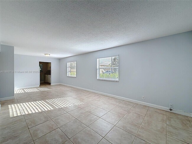 Photo - 2607 NE 8th Ave Unit 39