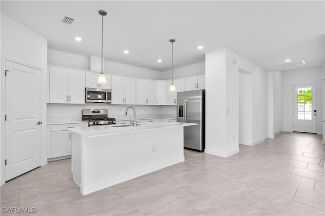 Building Photo - 18311 Ridgeline Dr Rental