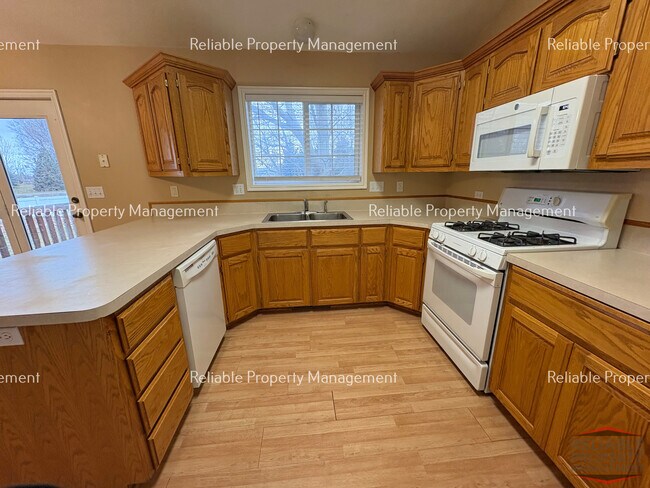 Photo - 411 N 4200 E