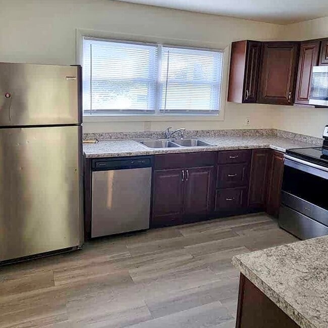 Photo - 2407 Carrelton Dr