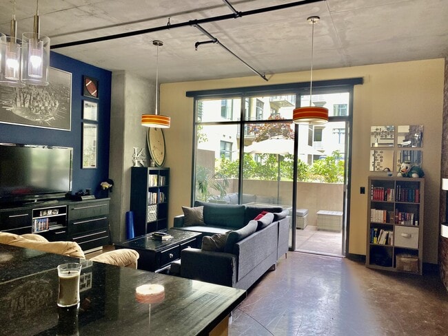 Photo - 1050 Island Ave