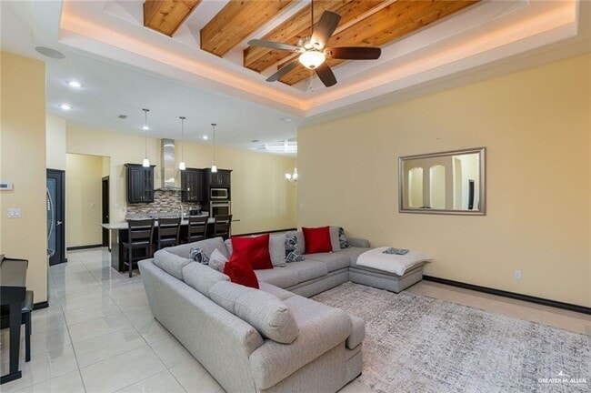 Photo - 18 Joycee Dr