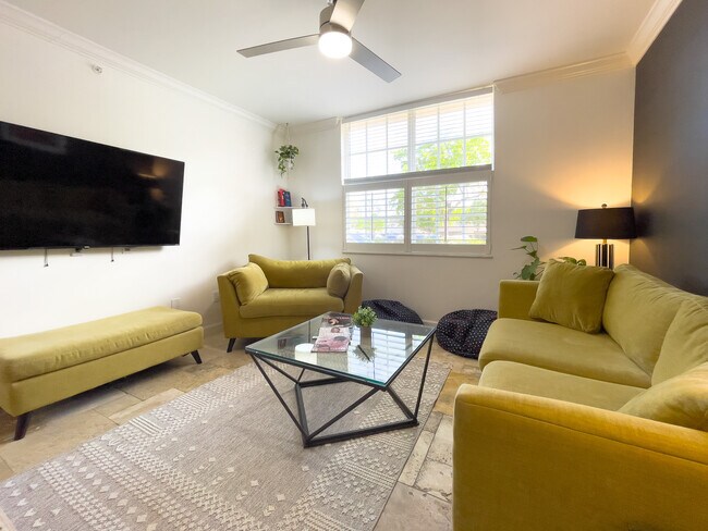 Photo - 1900 Van Buren St Unit 188B