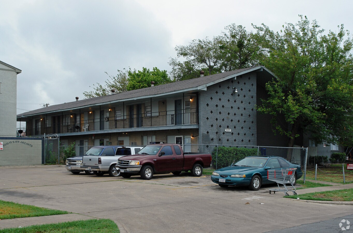 Photo - 5021 San Jacinto St