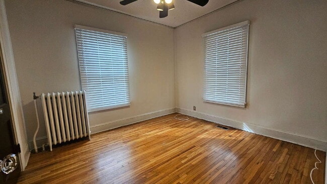 Photo - Very well maintained 2 Bed 1 bath duplex at 4536 Grand Ave S, Minneapolis.