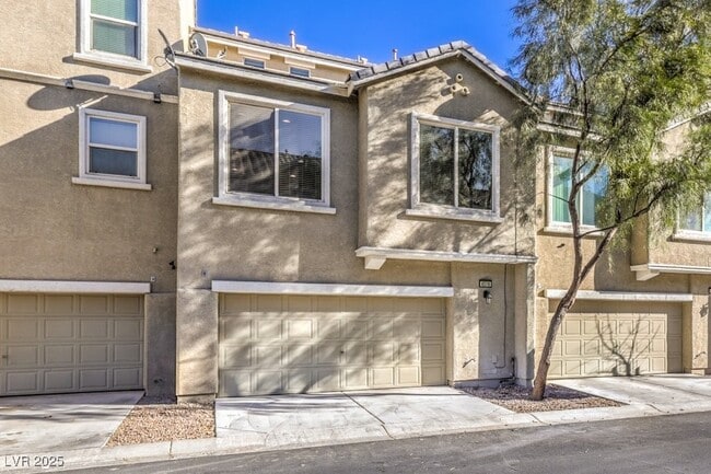 Photo - 4516 Townwall St Townhome
