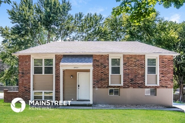 Building Photo - 19707 E Millhaven St Rental