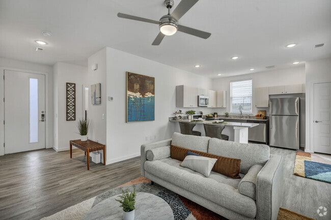 Building Photo - Estates at Plum Creek Rental